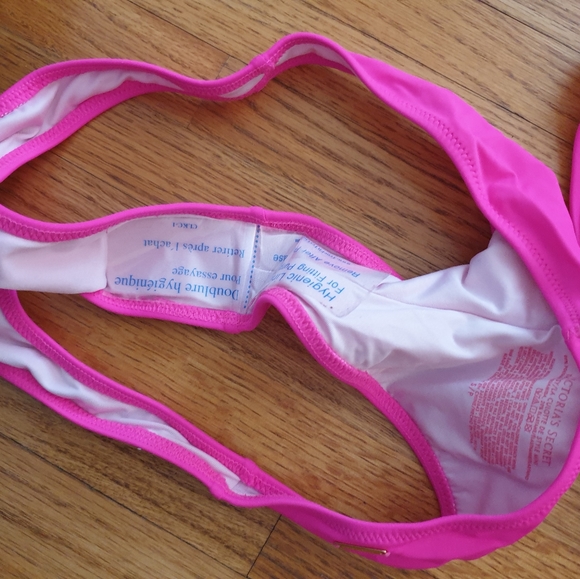 Victoria's Secret Bikini Top and Bottom - Picture 6 of 6